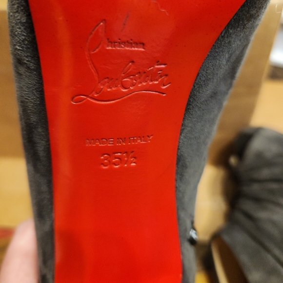 Christian Louboutin Pumps - Picture 6 of 11